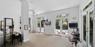 1044 Noria Street Gallery 18