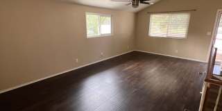 Newbury Park - Three bedroom, bonus room (could be 4th bedroom, 2.5 bathrooms Gallery 4