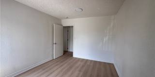 8220 Wall Gallery 13