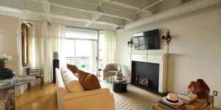 230 West Alabama Apartments Gallery 16