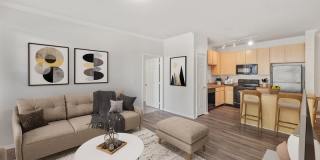 Hickory Point Apartments Gallery 18