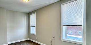 139 E NORTH Avenue Gallery 3