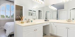 835 NE 17th Way Gallery 16