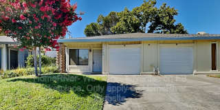 1740 Avondale Ave Gallery 1