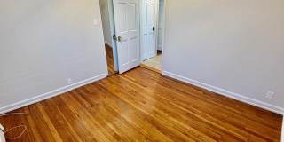 211 W walnut Gallery 9