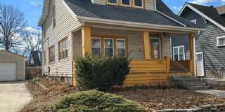 241 E Kelso Rd Gallery 1