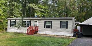 Sweet location, 3 bedroom 2 bath in Eliot Maine! 2 car garage! Gallery 1