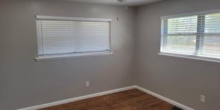 Remodeled 3 bedroom 2 bathroom house with 2 car garage and fenced yard Gallery 16