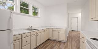 Stunning 4 bedroom home in Perry South available now! Stunning 4 bedroom home in Perry South available now! Gallery 20
