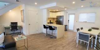 Beautiful waterfront townhouse in the heart of Miami Gallery 14