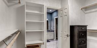 6162 N Brookline Avenue Gallery 21