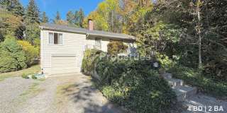 Spacious 4 BD | 2 BA - Garden Home-Whitford Spacious 4 BD | 2 BA - Garden Home-Whitford Gallery 1