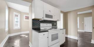 Move-In Ready 3-Bedroom Home with Updated Kitchen & Central A/C Gallery 12