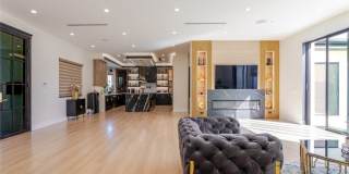 7714 Lasaine Avenue Gallery 25