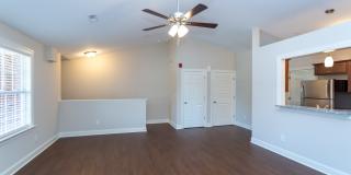 220 Orlando Way Gallery 2
