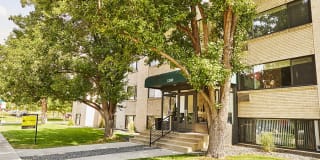 The Glenwood Gallery 14