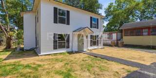 377 Tuttle Avenue Gallery 40