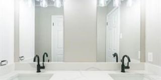 7005 Chiswick Drive Gallery 21