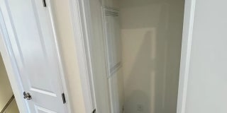 Room in 2 Bedroom Home at Cleburne Ave Gallery 5
