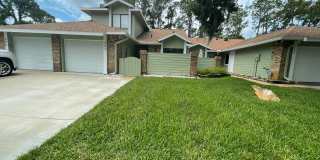 3 Bedroom 2.5 Bathroom Townhome located in Pelican Bay Gallery 62