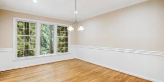 5 BR 4.5 BA home with inground heated pool and extensive hardscape! Gallery 21