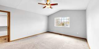 Cedar Pointe Townhomes Gallery 81