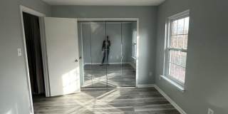 7927 FOXCREST Court Gallery 17