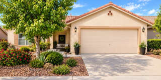 Single Story Three Bedroom Home in the Heart of Henderson Gallery 1