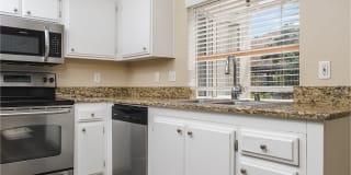 Westlake Canyon Apartments Gallery 35