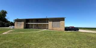 2 Bed / 1 Bath Apartment in Warrensburg — Available Now Gallery 1
