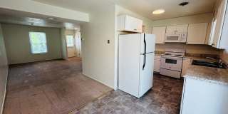 2 Bedroom, 1.5 Bath Townhouse Gallery 6