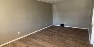 Gorgeous! Completely Remodeled 3/2/2 in Bayless with Washer/Dryer and Fridge! Gallery 7