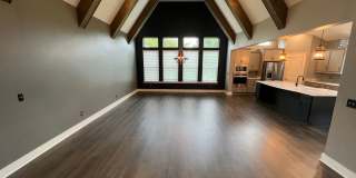 4 Bedroom Home w/ Office and 3 Car Garage Gallery 9