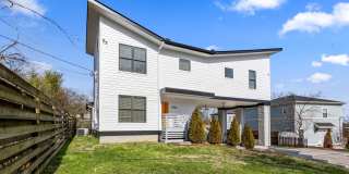 3 Bed, 2.5 Bath Home w/ 2 Vehicle Carport and Fenced Backyard Gallery 1