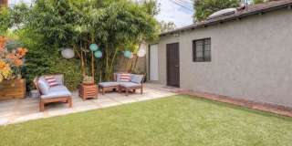 Beautifully Remodeled Home in Fantastic Westside Village/Palms location Gallery 19