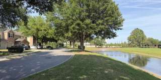 7584 RED CRANE Lane Gallery 3
