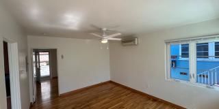 Updated Cottage in Banker's Hill Gallery 9
