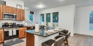 403 Magnolia Ln Gallery 6