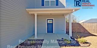 Spacious Home with Fenced Back Yard Convenient to Camp Lejeune Gallery 4