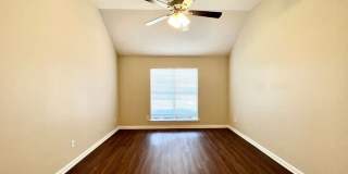 9146 Glen Cove Gallery 12