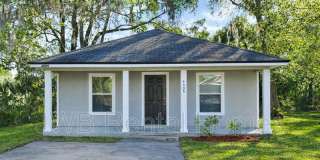 4505 Gilbert St Gallery 1