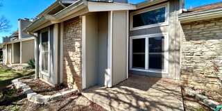 Charming 3 Bed / 2.5 Bath Home with Enclosed Patio  2-Car Garage Gallery 1