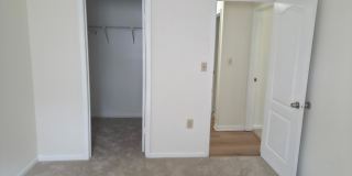 8387 MONTGOMERY RUN Road Gallery 12