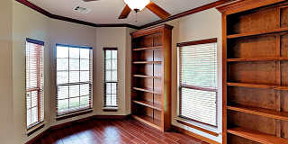 Very Nice 3 Bedroom 2.5 Bathroom House + Office Gallery 6