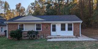 900 Lansing Gallery 1