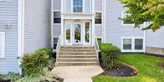 Bright & Spacious 3 Bedroom 2 Bathroom Condo in Ellicott City Gallery 1