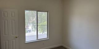 4 Bedroom, 2 Bath, 1992 Square Foot Home Gallery 19