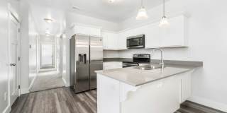 Beautiful 3BR Condo in Riverton - Move-In Ready Gallery 1