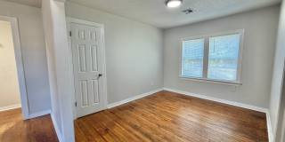 4 Bedroom home! Gallery 26