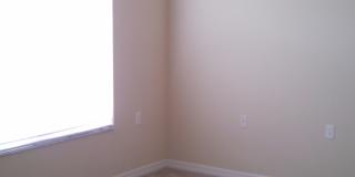Beautiful 3 Bedroom 2.5 Bath Townhome in Lakeside Village!! Gallery 4
